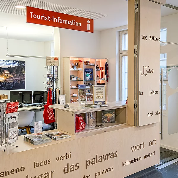 Counter der Tourist-Info Bad Segeberg